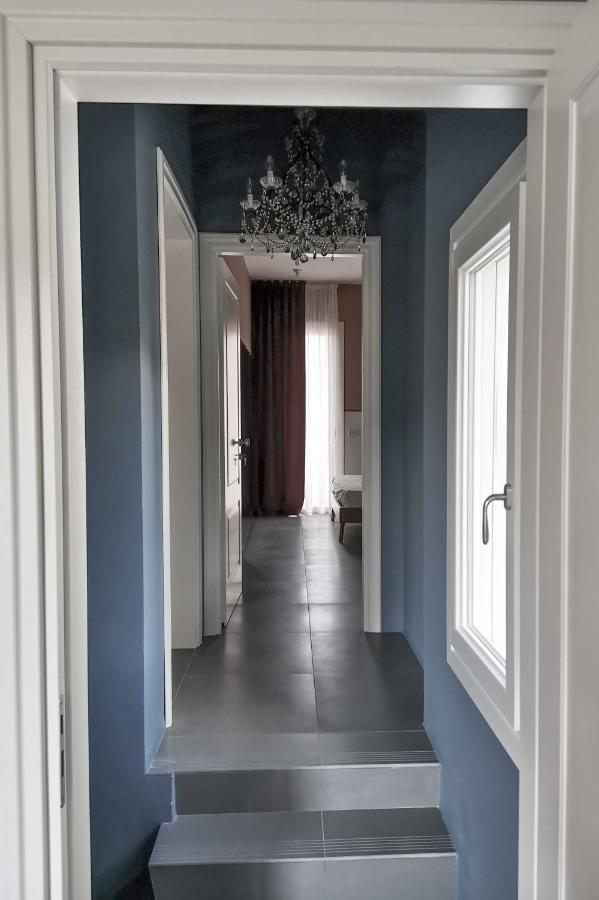 Casa Sebina - Your Design Home On The Lake - 3 Bathrooms 3 Bedrooms Desenzano del Garda Eksteriør bilde